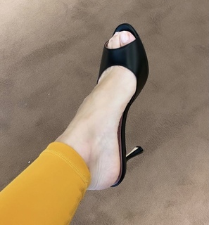Dima Al Sheikhly feet photo 5