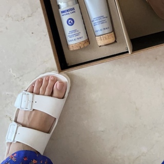 Dima Al Sheikhly feet photo 3