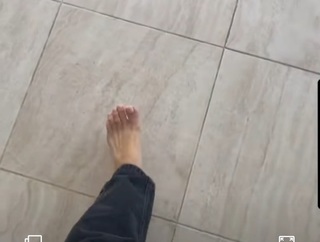 Dima Al Sheikhly feet photo 17