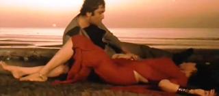 Dimple Kapadia feet photo 17