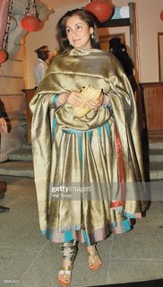 Dimple Kapadia feet photo 19