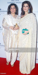 Dimple Kapadia feet photo 15