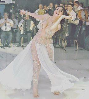 Dina feet photo thumbnail