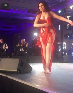 Dina feet photo thumbnail