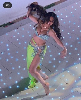 Dina feet photo thumbnail