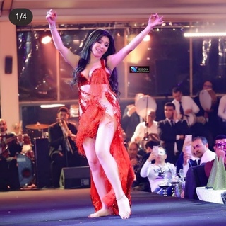 Dina feet photo thumbnail