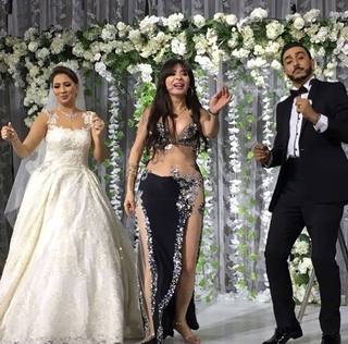 Dina feet photo thumbnail