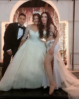 Dina feet photo thumbnail