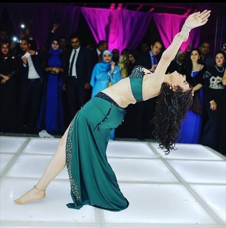 Dina feet photo thumbnail