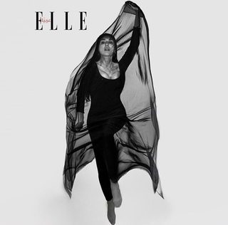 Dina feet photo thumbnail