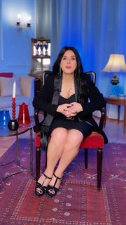 Dina feet photo thumbnail