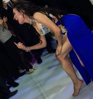 Dina feet photo thumbnail