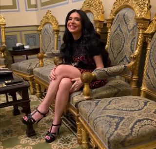 Dina feet photo thumbnail