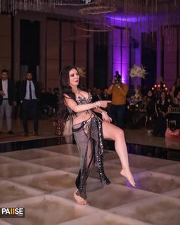 Dina feet photo thumbnail