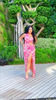 Dina feet photo thumbnail