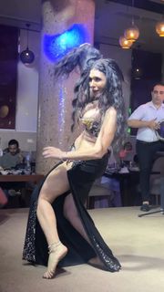 Dina feet photo thumbnail