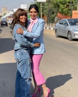 Dina feet photo thumbnail