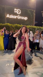 Dina feet photo thumbnail