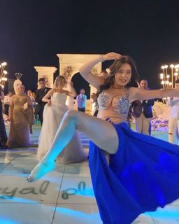 Dina feet photo thumbnail