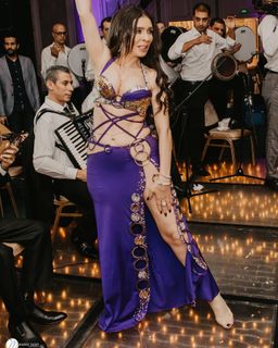 Dina feet photo thumbnail