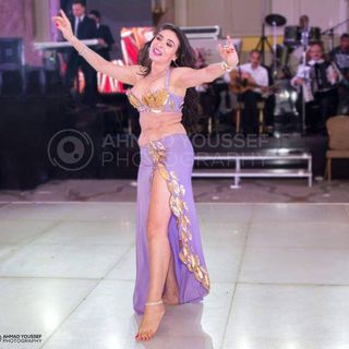 Dina feet photo thumbnail