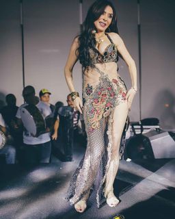 Dina feet photo thumbnail