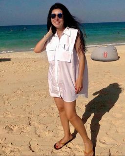 Dina feet photo thumbnail