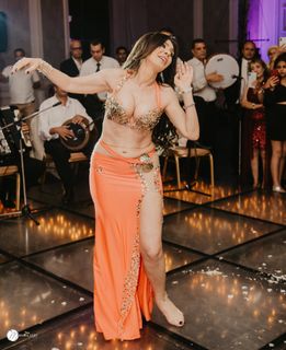 Dina feet photo thumbnail