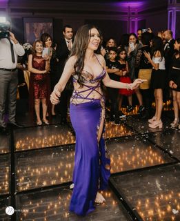 Dina feet photo thumbnail