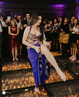 Dina feet photo thumbnail