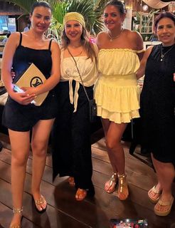 Dina Fuad feet photo thumbnail