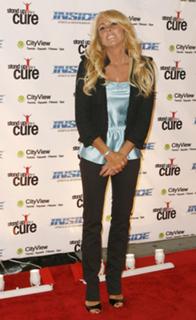 Dina Lohan feet photo 1