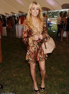 Dina Lohan feet photo 14