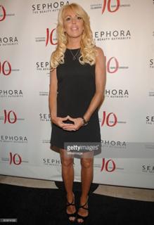 Dina Lohan feet photo 18