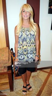 Dina Lohan feet photo 19