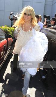 Dina Lohan feet photo 17