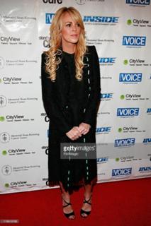 Dina Lohan feet photo 16