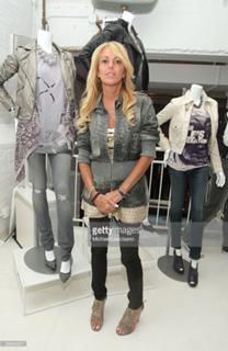 Dina Lohan feet photo 15