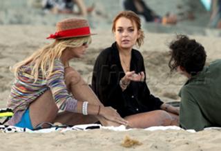 Dina Lohan feet photo 6