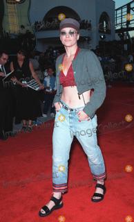 Dina Meyer feet photo thumbnail