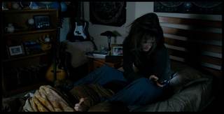 Dina Meyer feet photo thumbnail