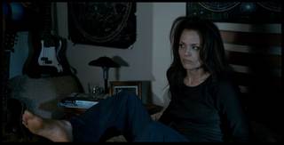 Dina Meyer feet photo thumbnail