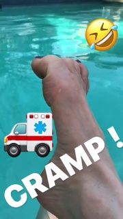 Dina Meyer feet photo thumbnail