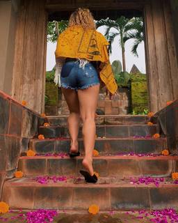 Dinah Jane feet photo 12