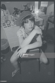 Dinah Manoff feet photo 6