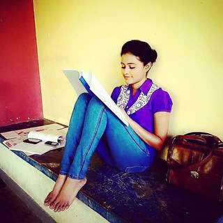 Dinakshie Priyasad feet photo 9