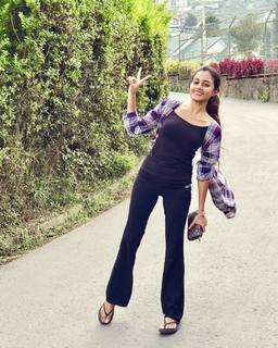 Dinakshie Priyasad feet photo 19