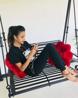 Dinakshie Priyasad feet photo 14