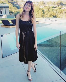 Diora Baird feet photo thumbnail