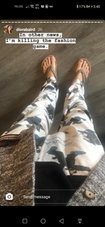 Diora Baird feet photo thumbnail